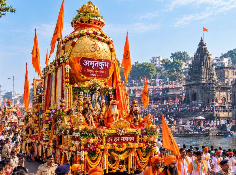 सिंहस्थ ध्वजारोहणाच्या पूर्वसंध्येला नाशिकमध्ये भव्य ग्रामपरिक्रमा; २१ फुटी अमृतकुंभ अन् चित्ररथ ठरणार मुख्य आकर्षण