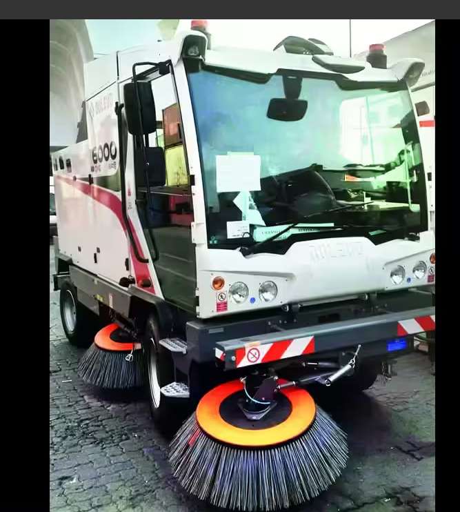 सिंहस्थ ध्वजारोहणाची तयारी: रामकुंडावर मनपाची 'क्लीन स्वीप' कारवाई; प्रलंबित कामे वेळेत पूर्ण करण्याचे आयुक्तांचे थेट आदेश