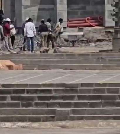 रामकुंडात सिंहस्थ कुंभमेळ्याच्या कामादरम्यान कामगार जखमी; सुरक्षाव्यवस्थेवर प्रश्नचिन्ह